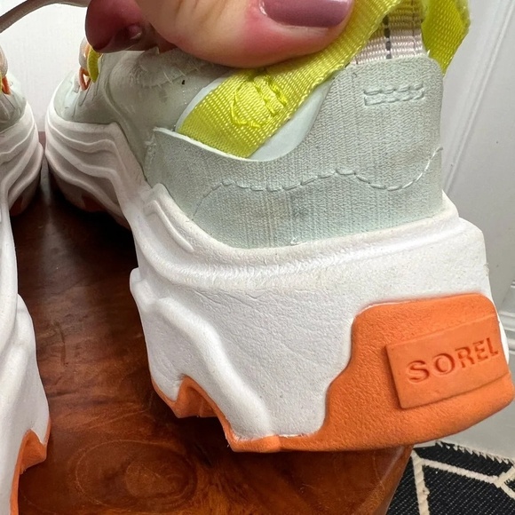 Sorel Women's Kinetic Breakthru Tech Lace Sneakers Multicolor Size 9.5 Green - Picture 5 of 15